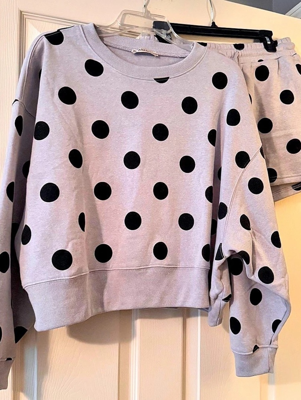ZENANA Polka Dot Sweatshirt & Shorts Set in Gray, Large NWOT